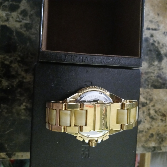 Michael Kors MK5902 Camille Glitz Watch - Picture 7 of 12